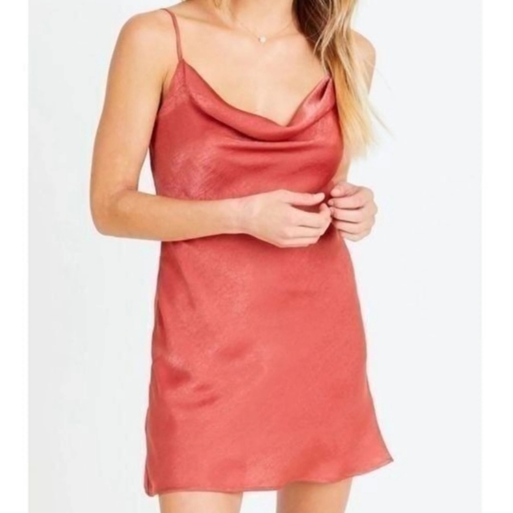 Altar'd State Silky Flirty Coral Peach Cocktail Wedding Guest Mini Dress sz M